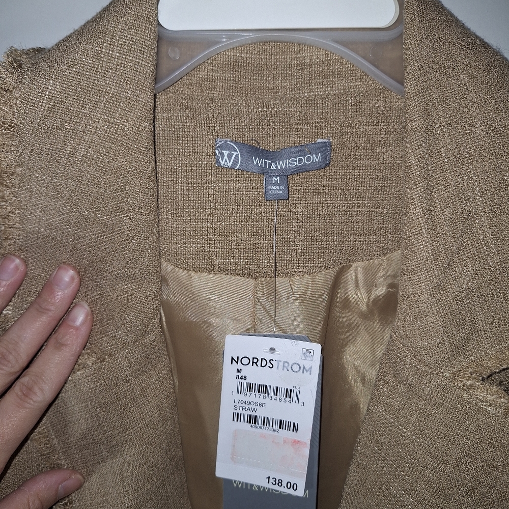 Raw Hem  blazer - Picture 3 of 6
